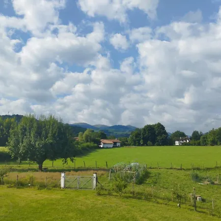 Larraldia Uhart-Cize