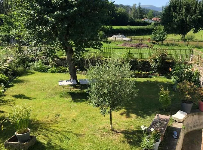 Larraldia * Uhart-Cize