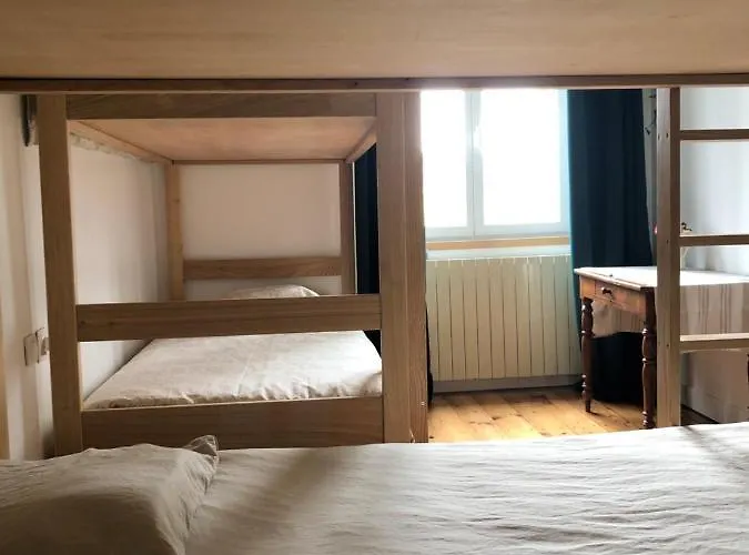 לינה וארוחת בוקר Larraldia Uhart-Cize