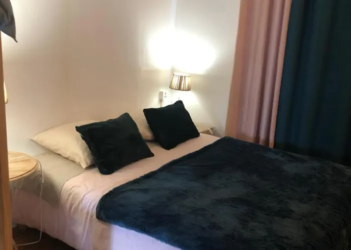 Larraldia לינה וארוחת בוקר Uhart-Cize