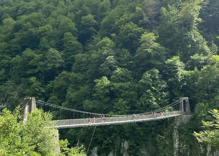 Larraldia * Uhart-Cize